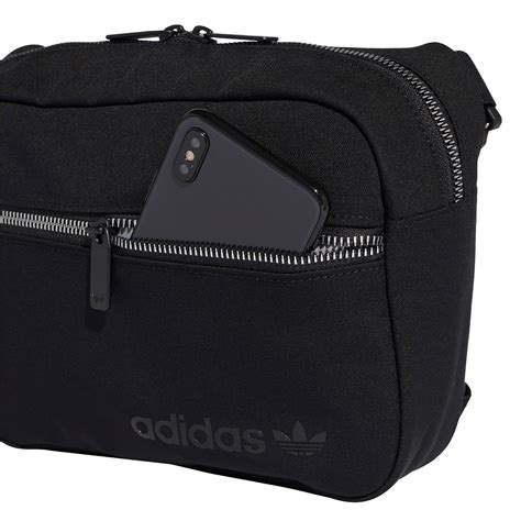 adidas schoudertas klein voor een man|Adidas Schoudertassen voor heren online .